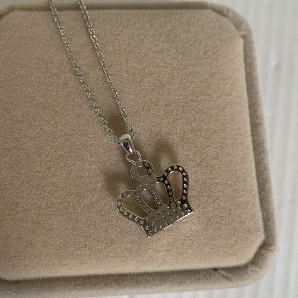 NWOT Silver Tone Pave CZ Crown Pendant + Chain - Picture 4 of 4